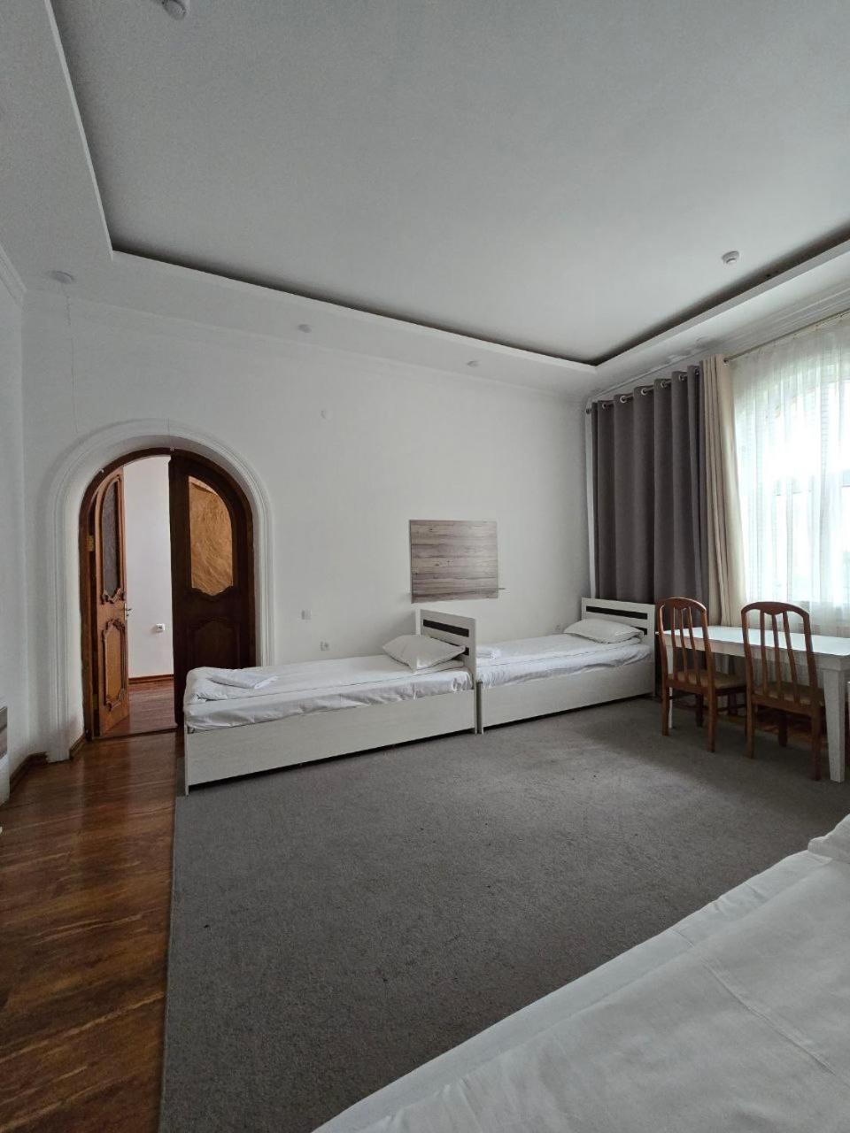 Guesto Hostel Tachkent Extérieur photo